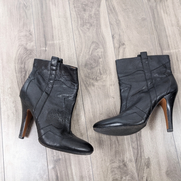 Nine West Shoes - Nine West Black Leather Ankle Booties Pull On Heeled Rubber Sole Size 10